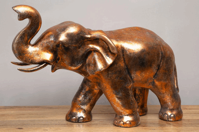 Große Elefantenfigur in Kupferoptik