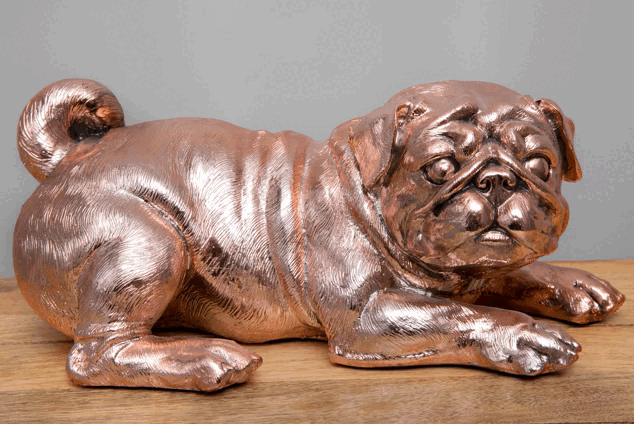 Bronzefarbene Mops-Figur