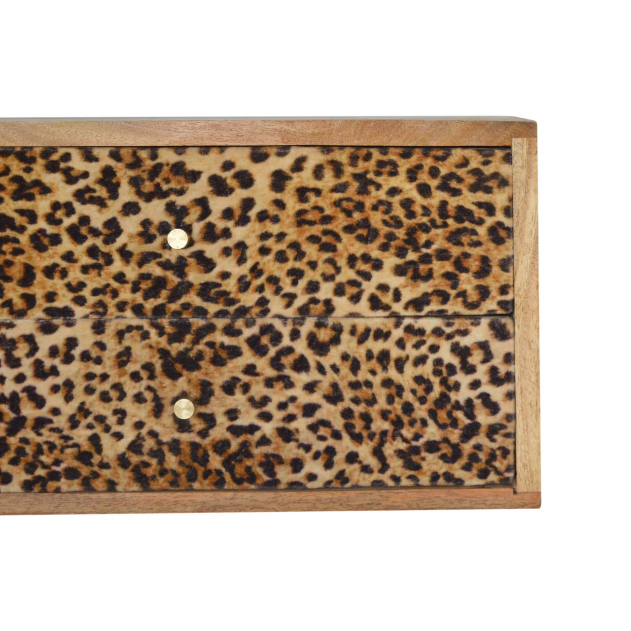 Wandbett mit Leopardenmuster