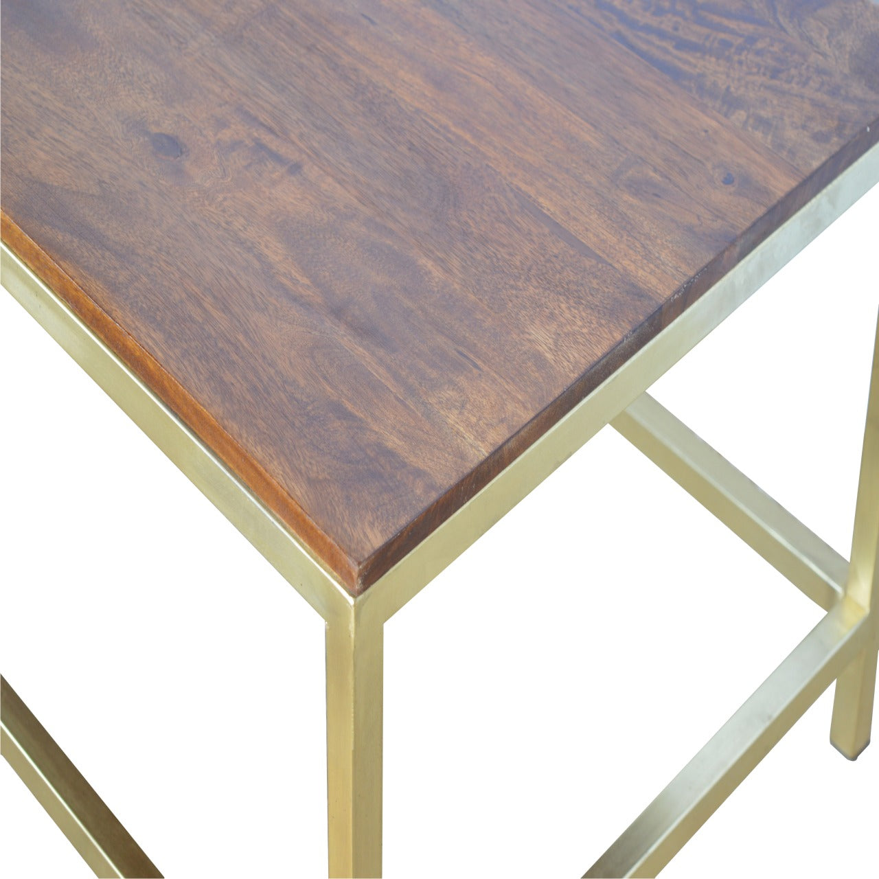Table basse rectangulaire avec base dorée